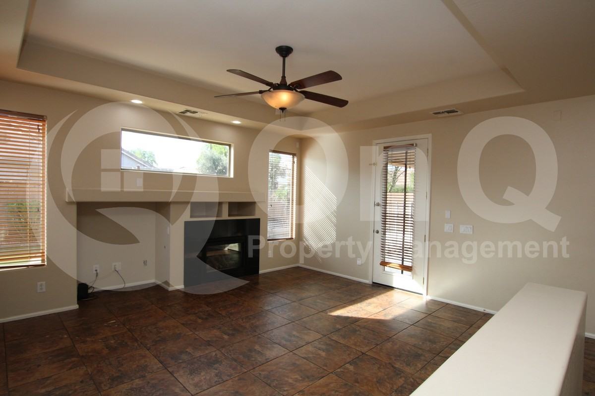 4226 E Buckboard Rd - Photo 5 of 32