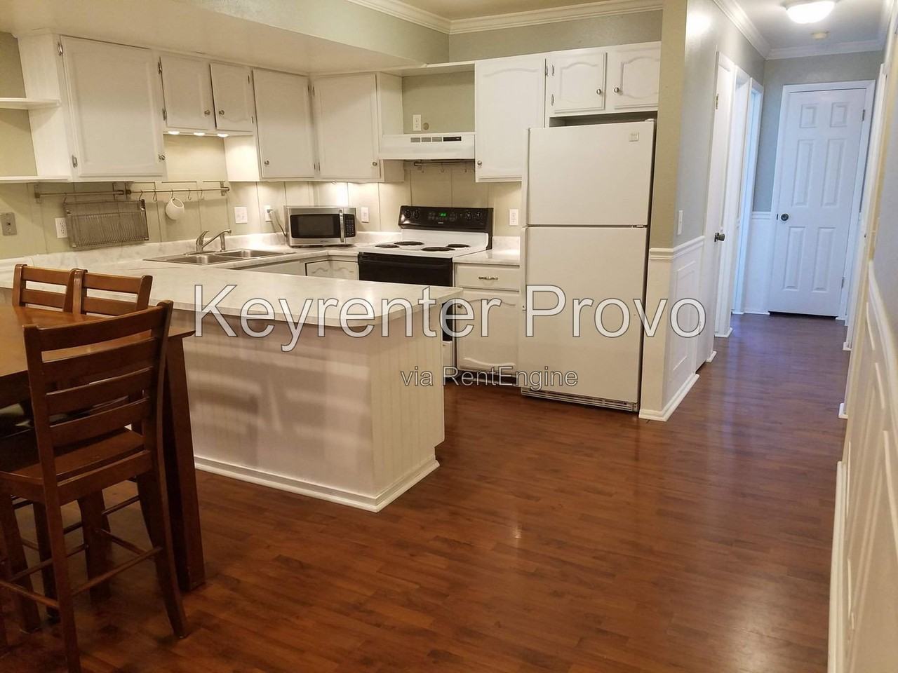 1686 Hickory Ln - Photo 6 of 19