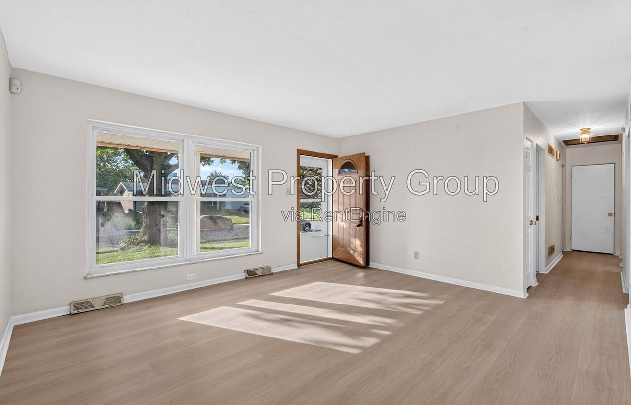 370 Gerald Ave - Photo 3 of 30