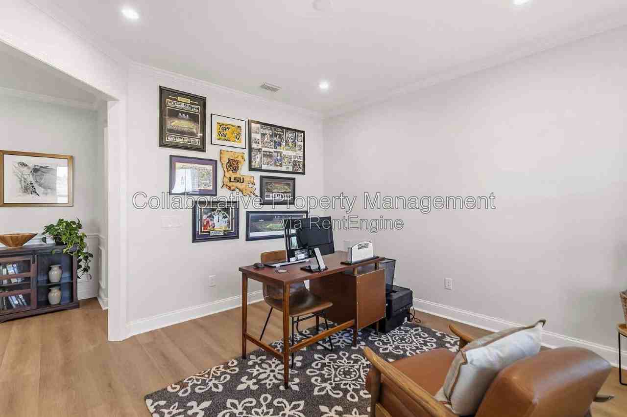 109 Sandy Bend Dr - Photo 3 of 50