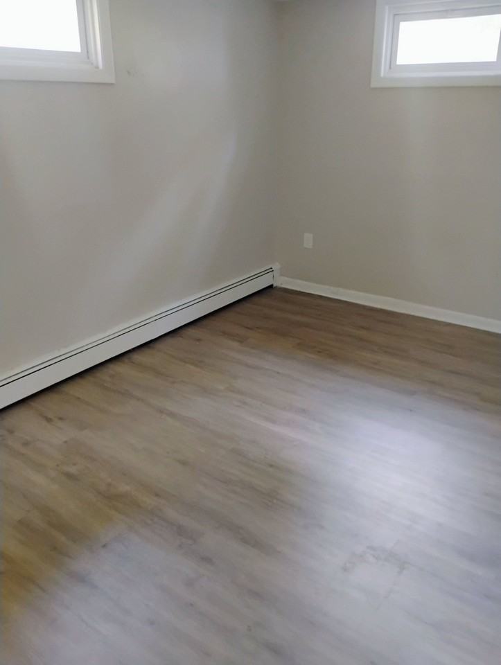 38 Mast Rd #4 - Photo 3 of 4