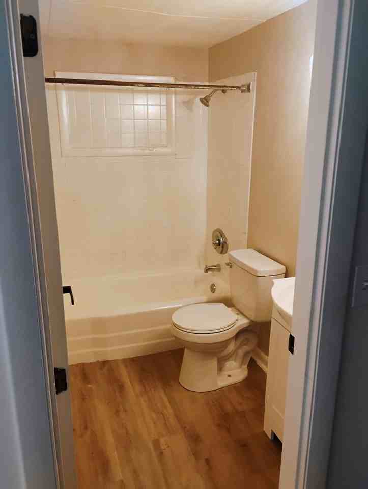 38 Mast Rd #4 - Photo 4 of 4