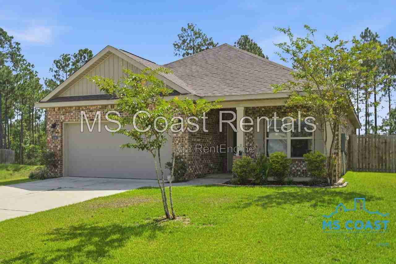 5543 Overland Dr - Photo 2 of 27