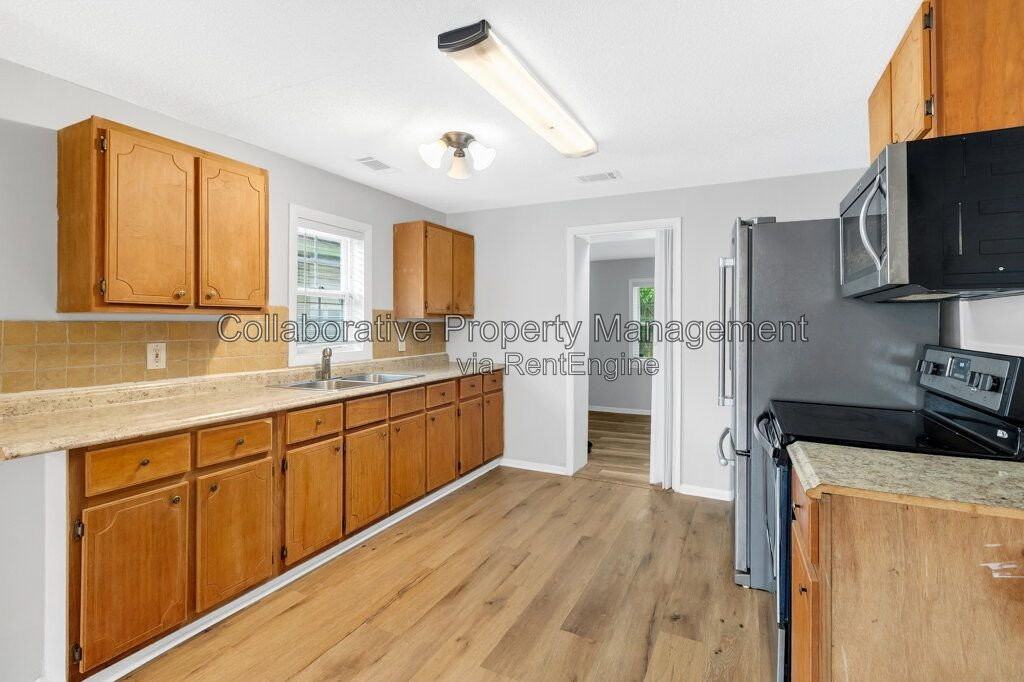 2025 Eppinger St - Photo 7 of 18