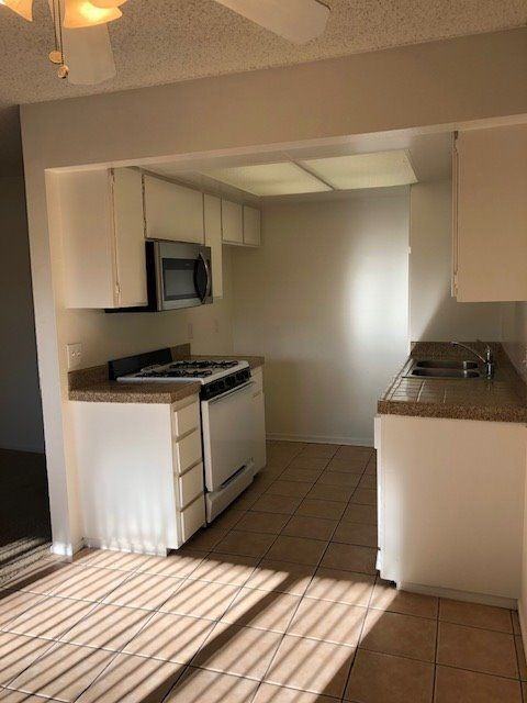 207 W Marquita #3 - Photo 7 of 15
