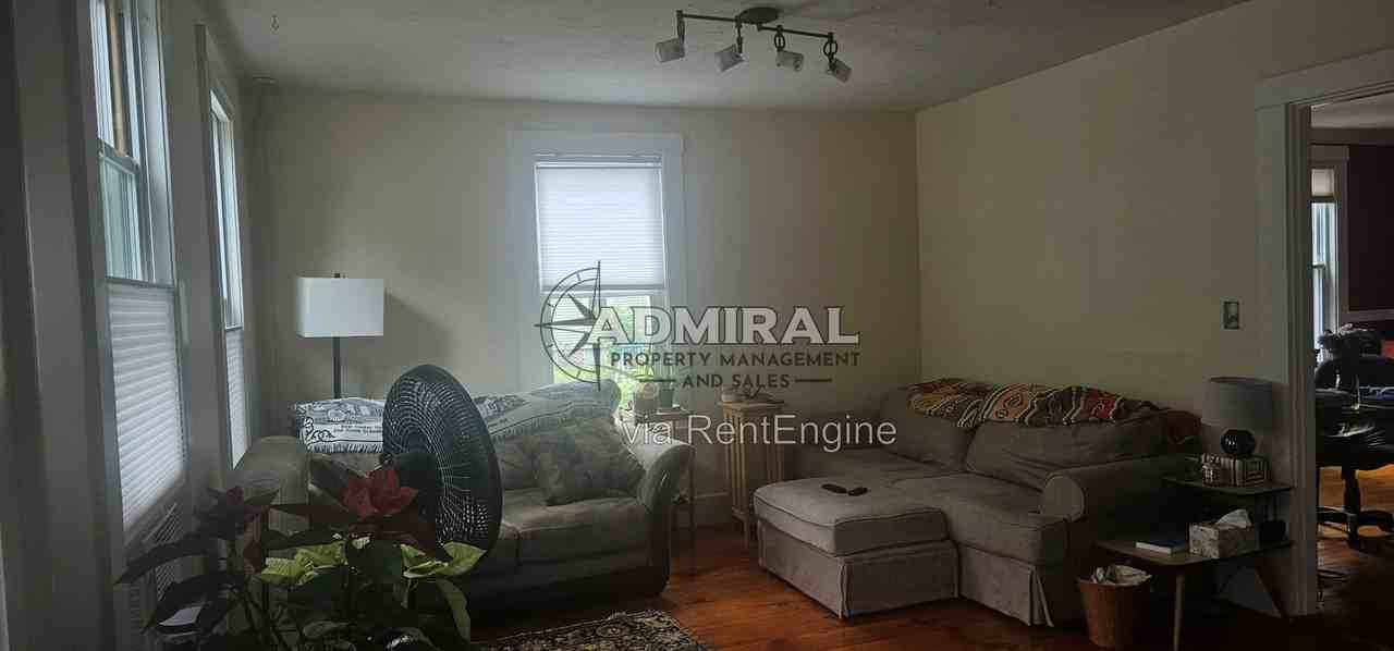 8 Maple St - Photo 2 of 20