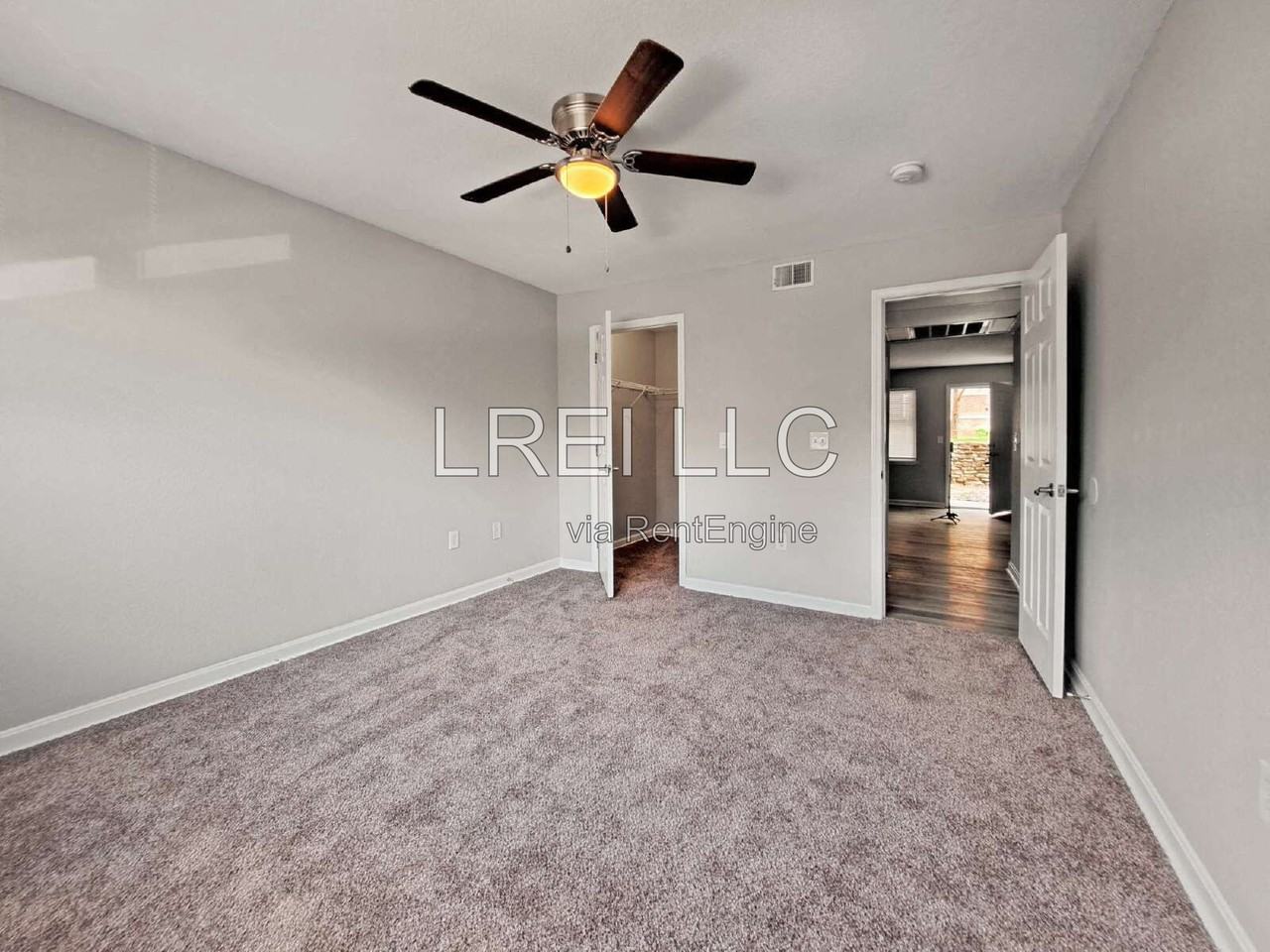 2101 Cardinal Woods Dr #104 - Photo 6 of 17