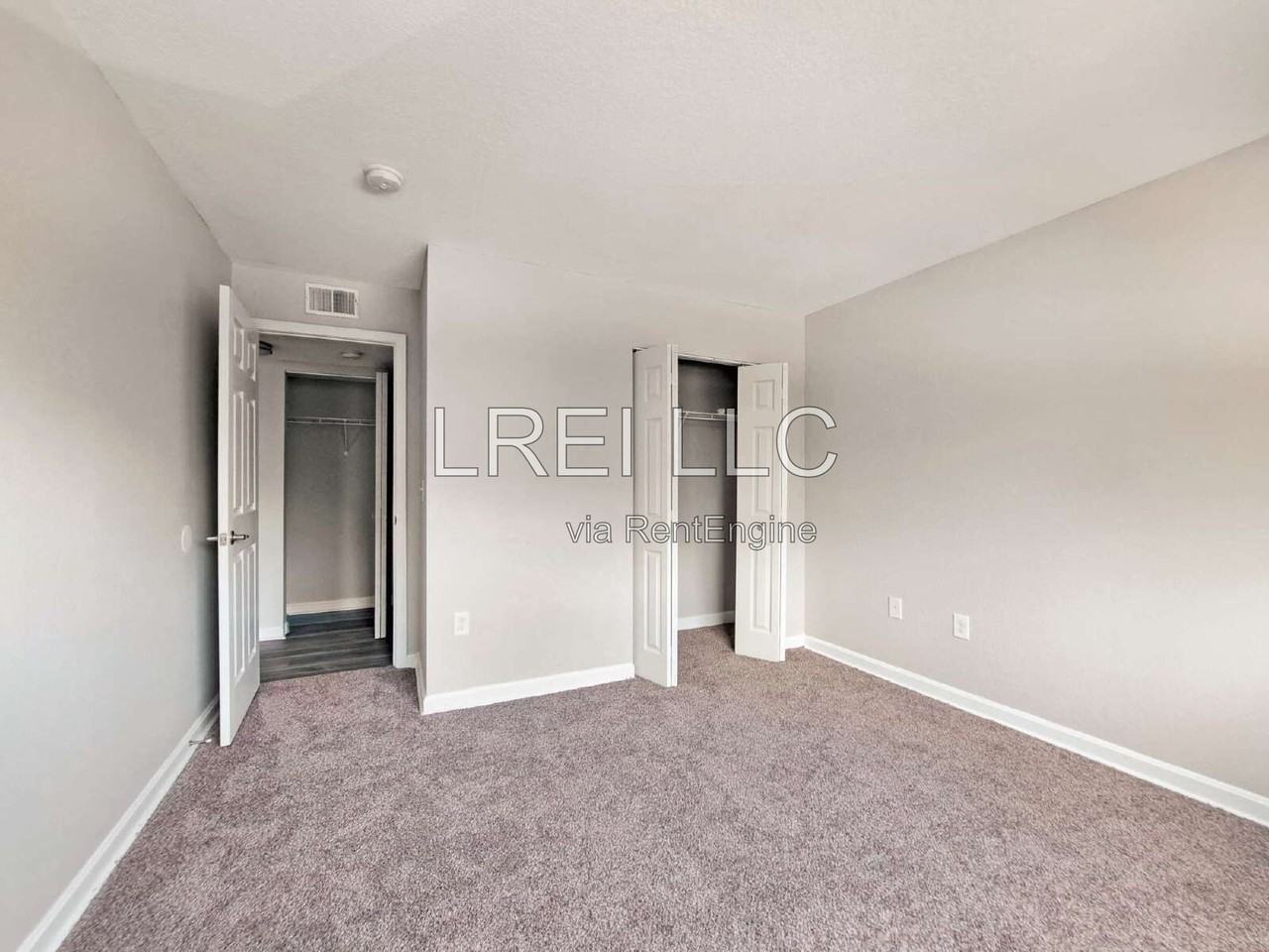 2101 Cardinal Woods Dr #104 - Photo 7 of 17