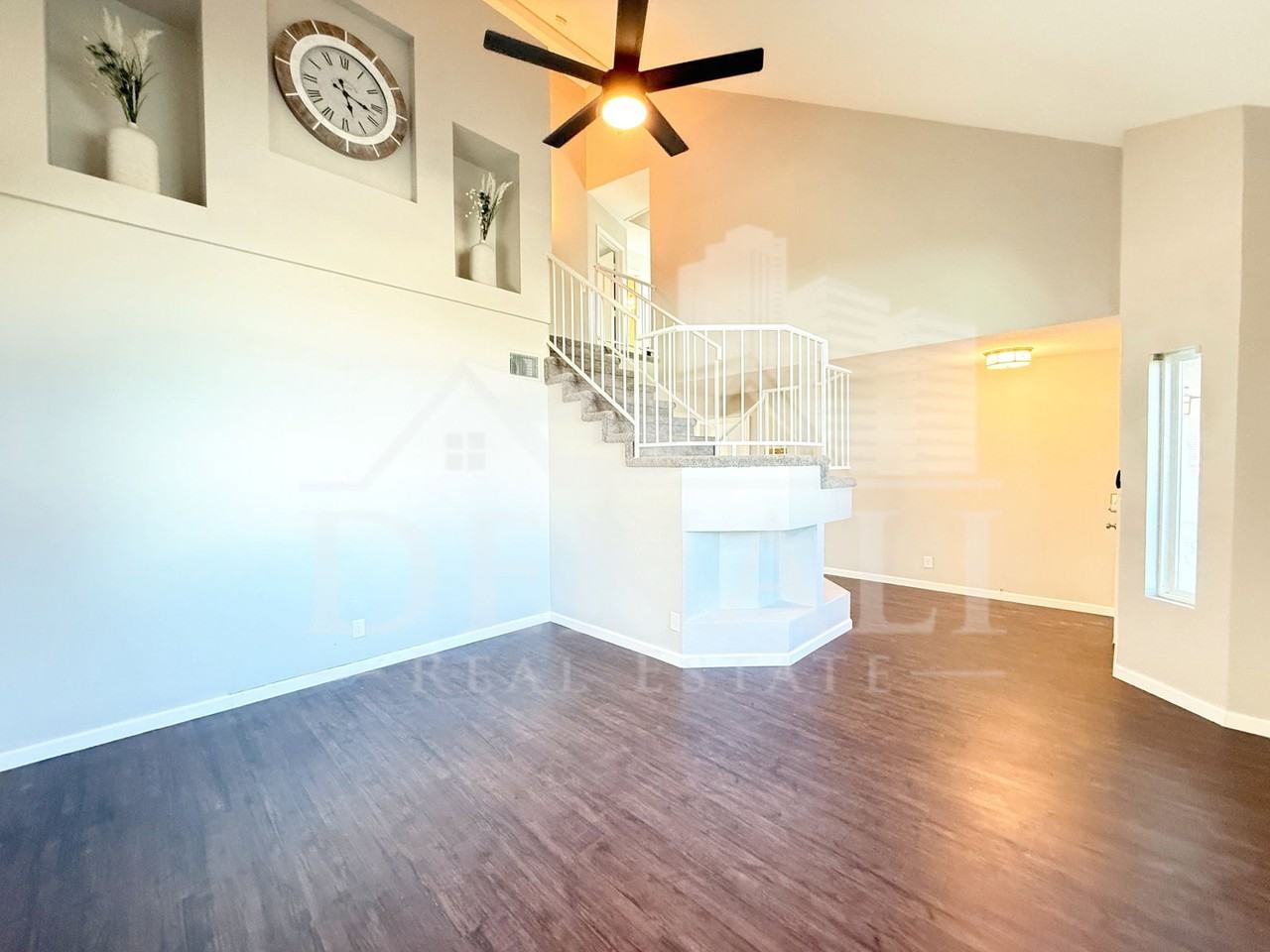 1114 S Surfside Dr - Photo 4 of 26