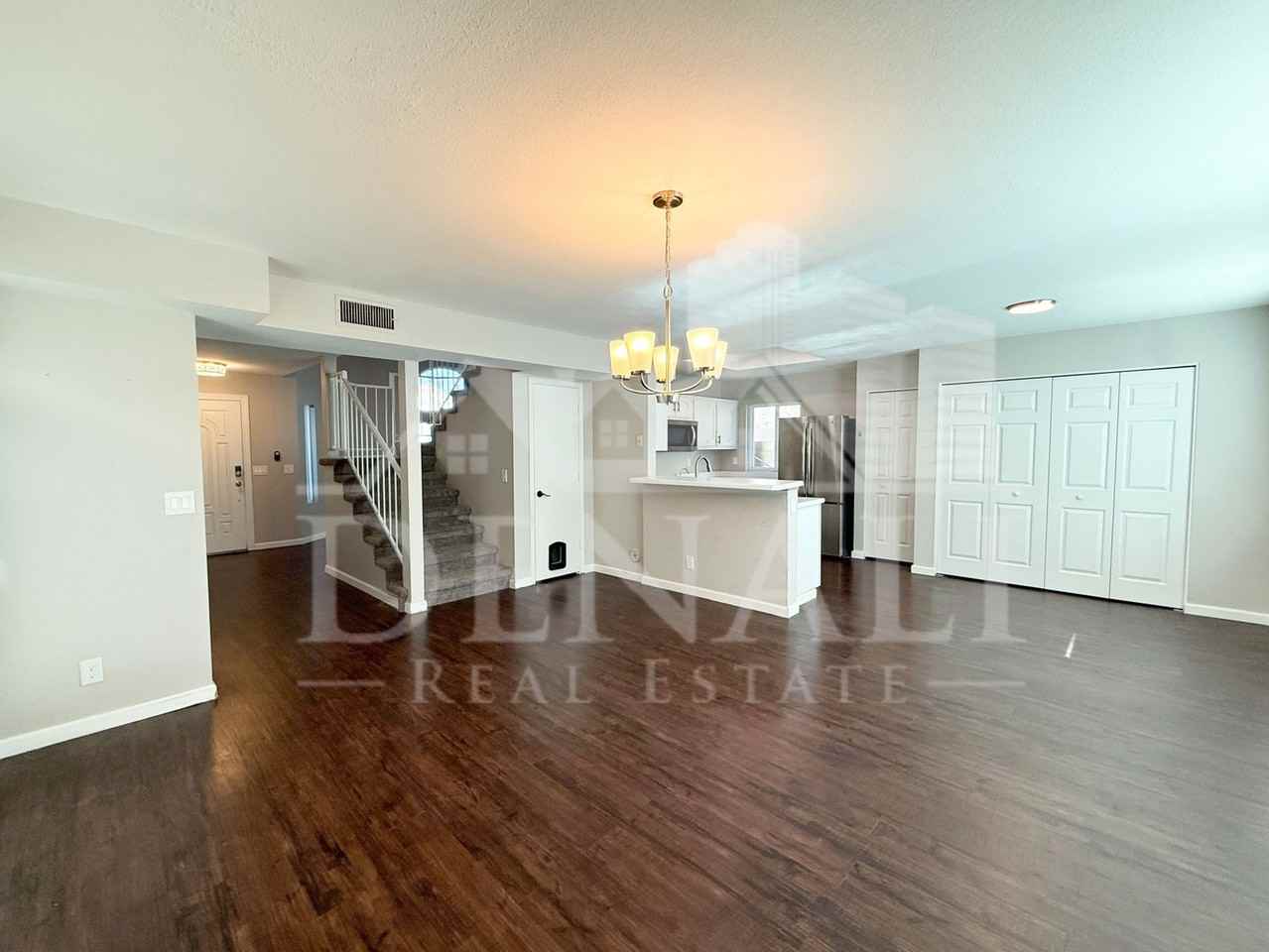 1114 S Surfside Dr - Photo 7 of 26