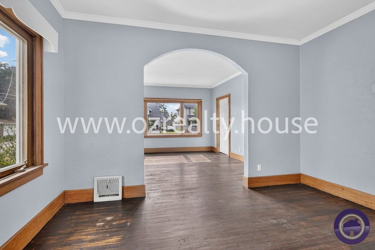 920 Wright Ave - Photo 5 of 17