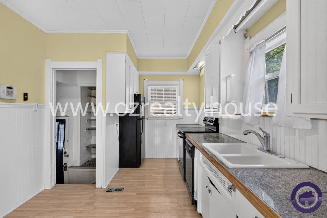 920 Wright Ave - Photo 6 of 17
