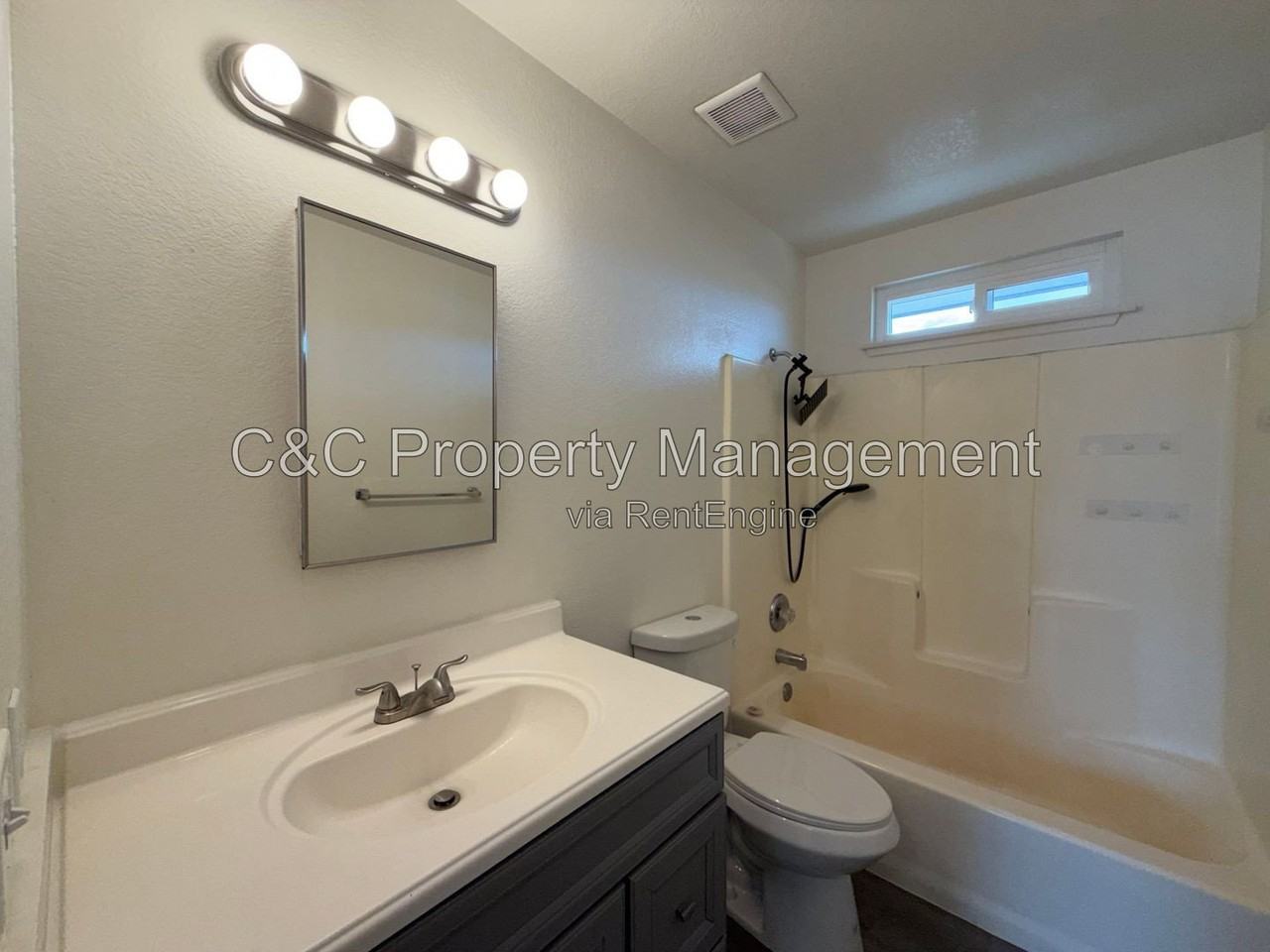 21490 Bear Valley Rd #A - Photo 3 of 8