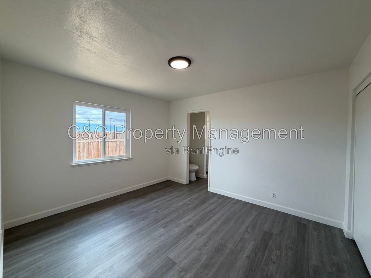21490 Bear Valley Rd #A - Photo 5 of 8