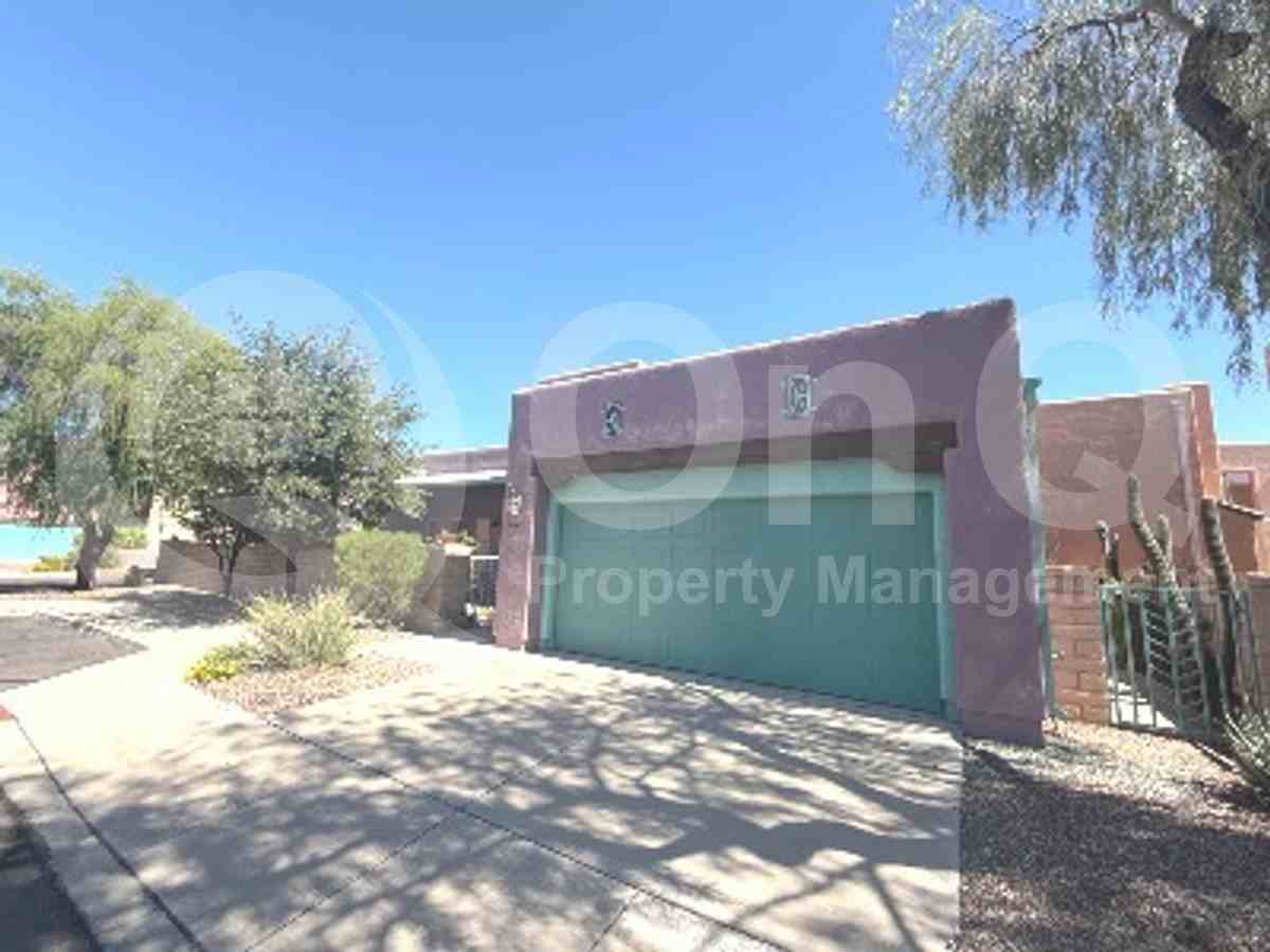 461 S Magnolia Ave - Photo 7 of 20