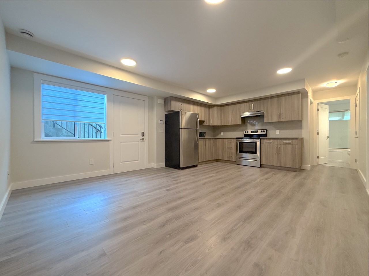 5040 Pioneer Ave - Photo 2 of 7