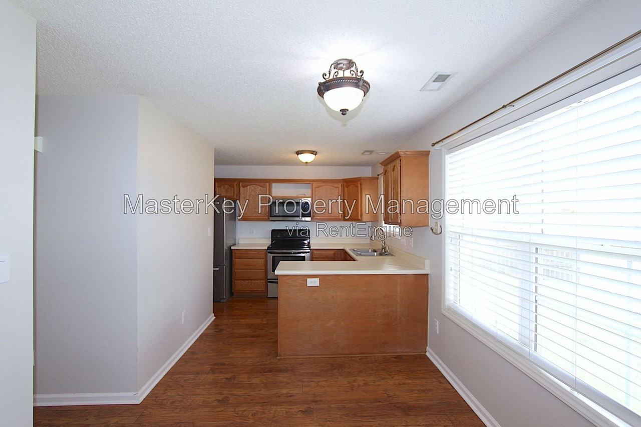 703 Swan Hill Ct - Photo 5 of 23