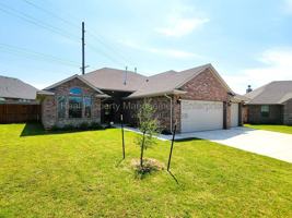 featured image of 4500 Oasis Ct