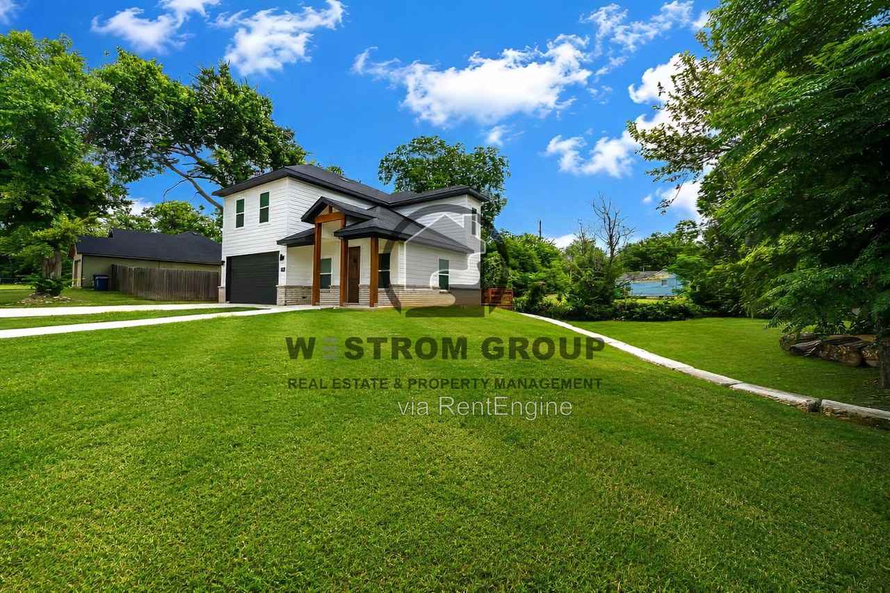 709 S Church St - Photo 4 of 34