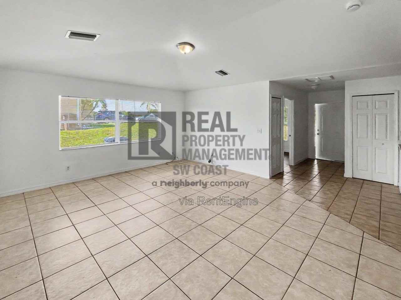 1135 Harry Ave S - Photo 2 of 16