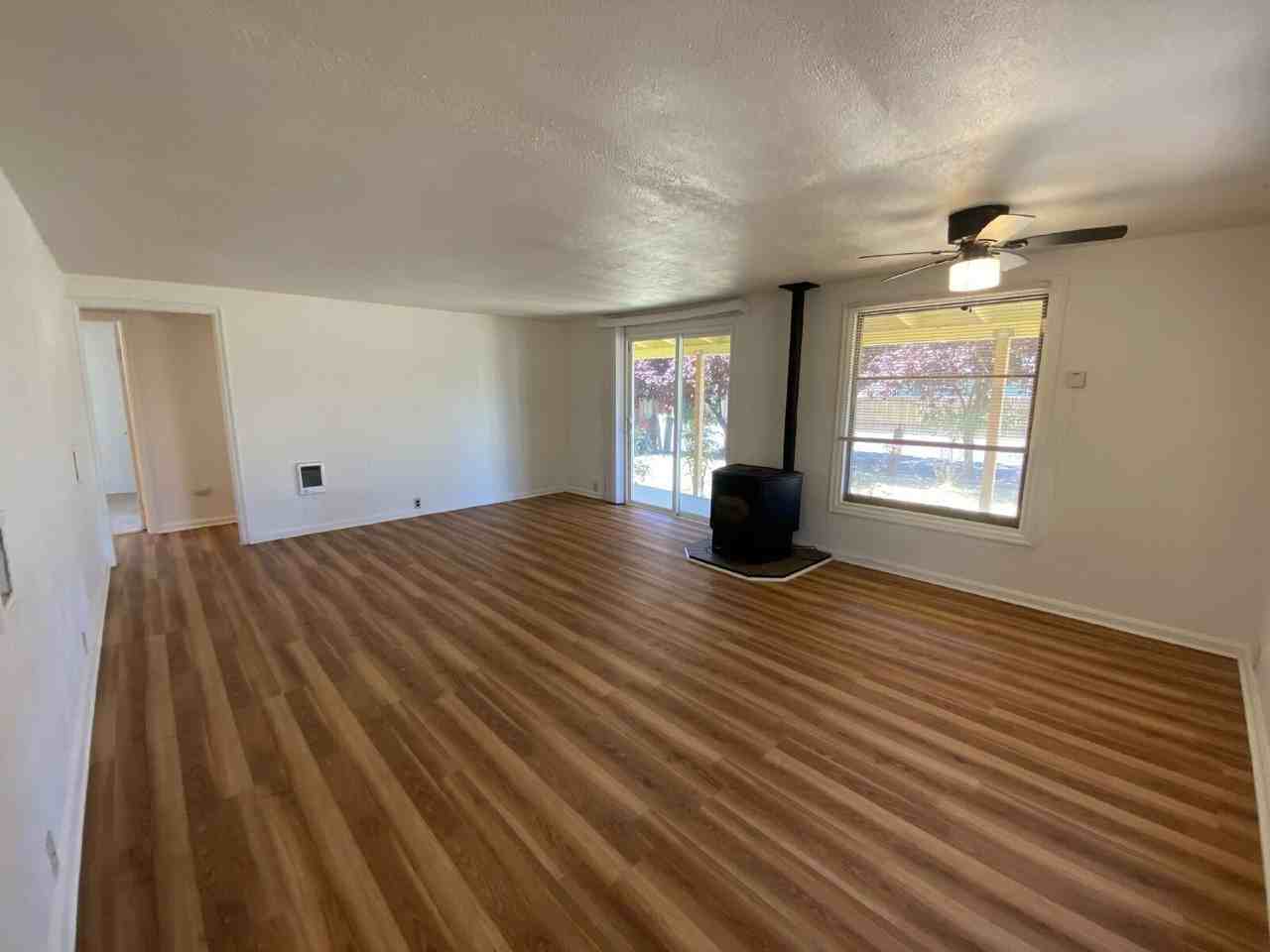 710 W Broccoli St - Photo 3 of 37