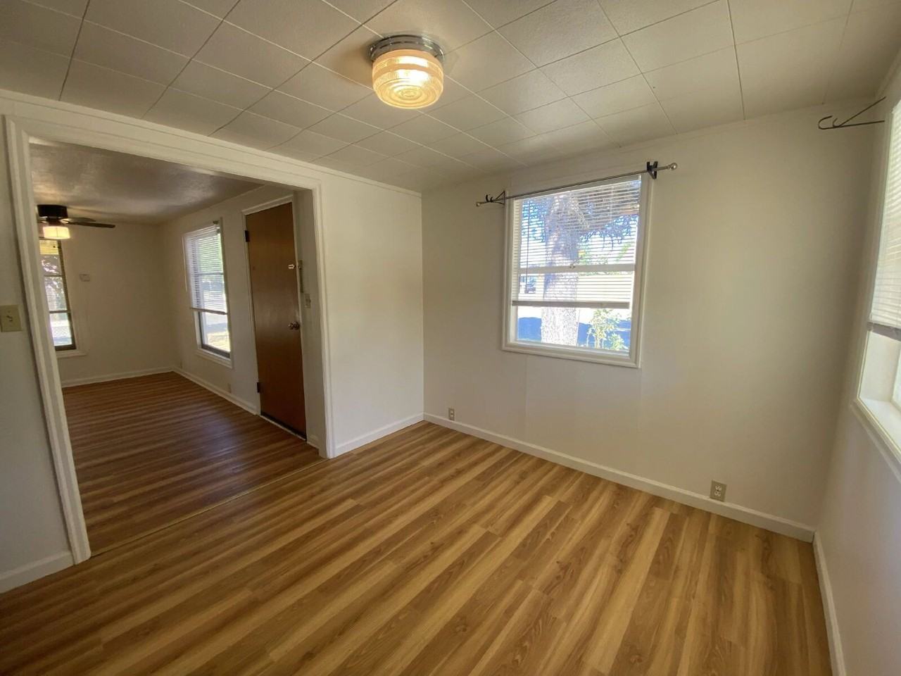 710 W Broccoli St - Photo 7 of 37