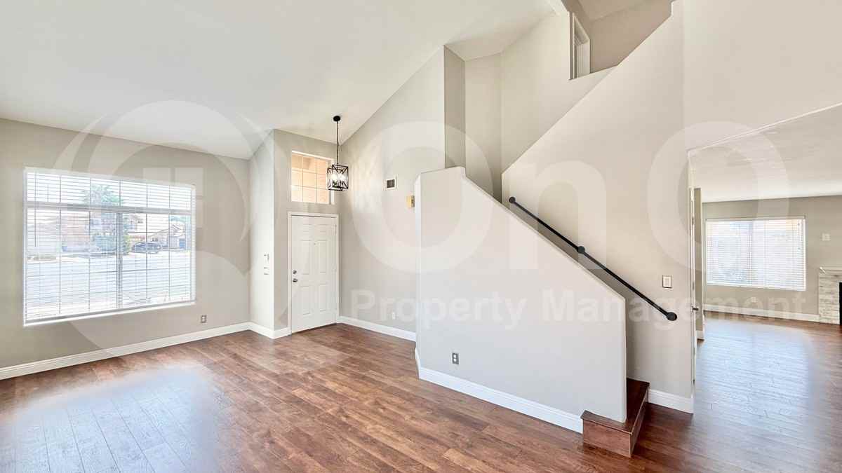 5124 W Geronimo St - Photo 2 of 30
