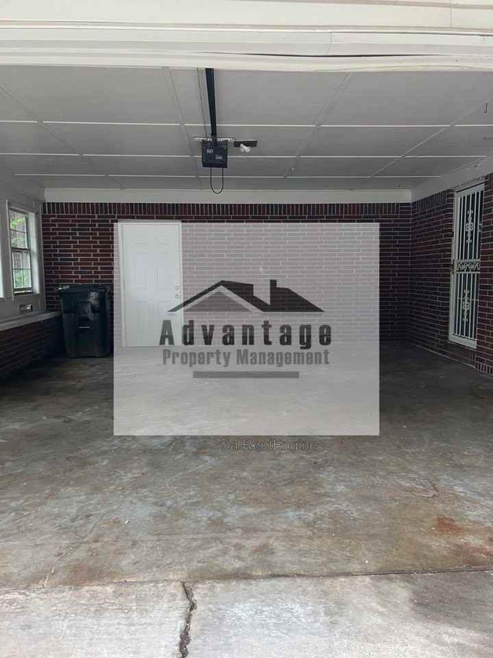 1618 Patricia Dr - Photo 4 of 18