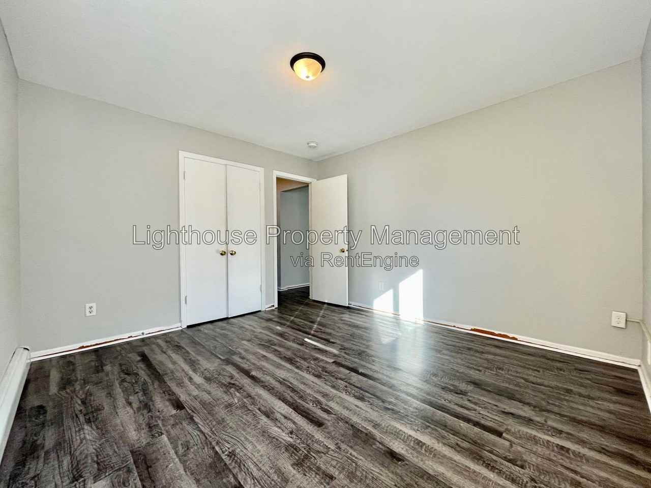 3215 Marshall Ave Se - Photo 6 of 12