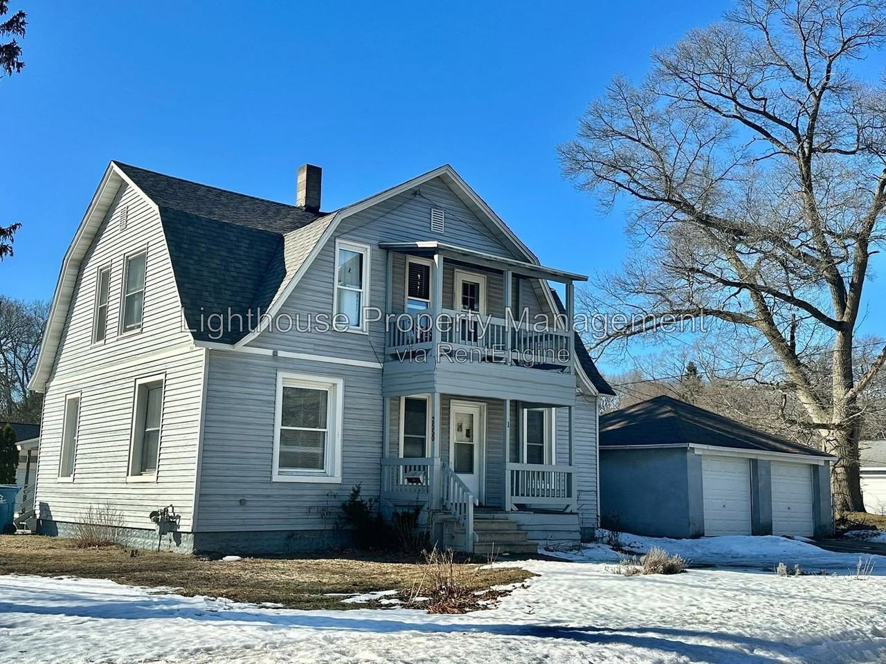 2550 Crozier Ave - Photo 2 of 18