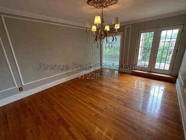 6325 Southwood Ave #3 - Photo 6 of 12