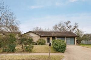 featured image of 2515 Berkett Dr