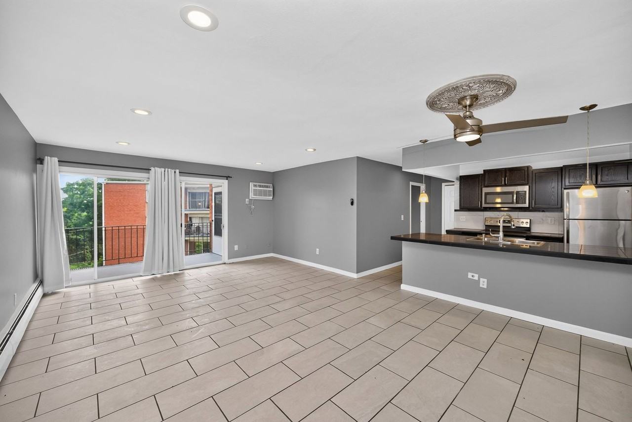 5458 Beechmont Ave #212