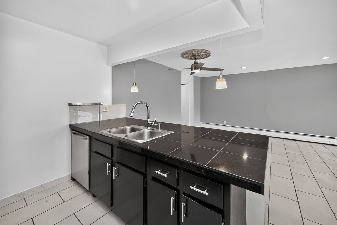 5458 Beechmont Ave #212 - Photo 7 of 17