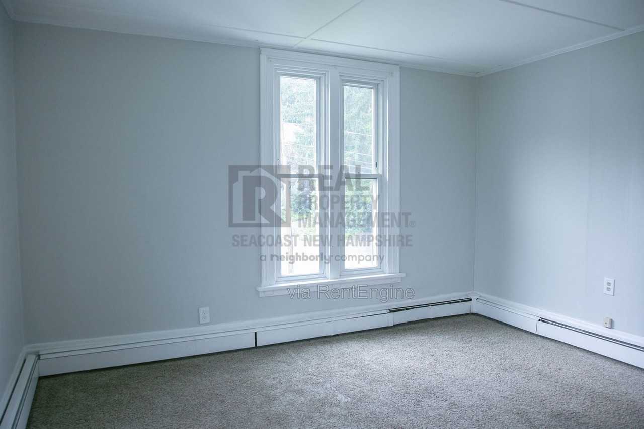 9 Beacon St #3 - Photo 3 of 8
