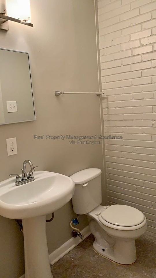 1136 Gorman St #A - Photo 7 of 12