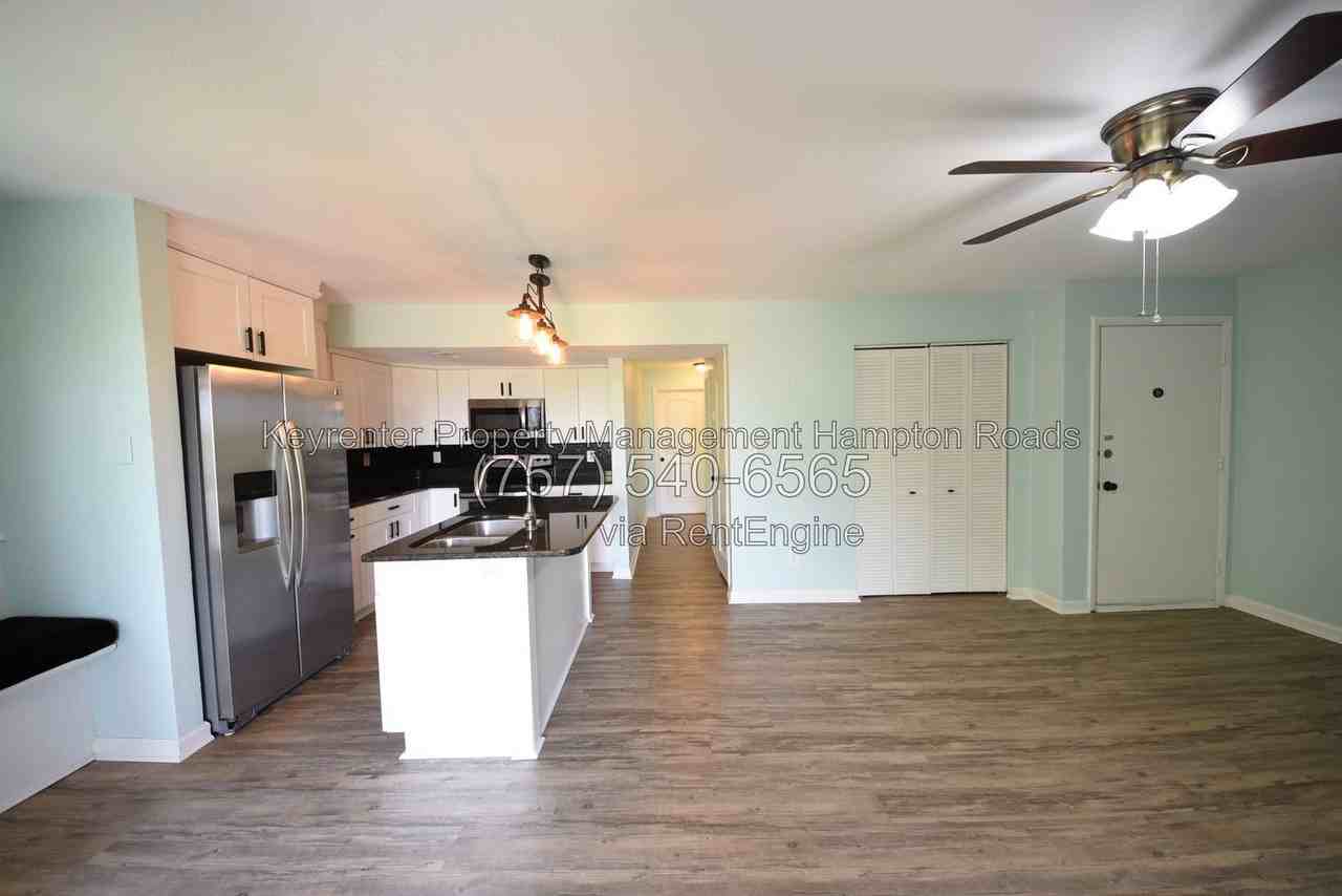 9716 7th Bay St #301 - Photo 5 of 29
