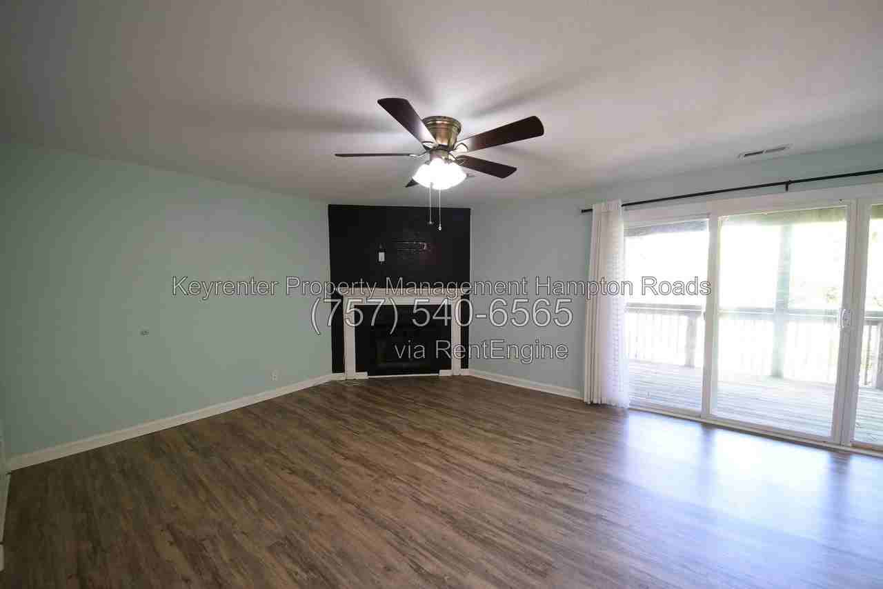 9716 7th Bay St #301 - Photo 7 of 29