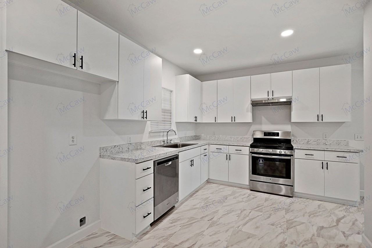 4612 Capitol Ave - Photo 7 of 21