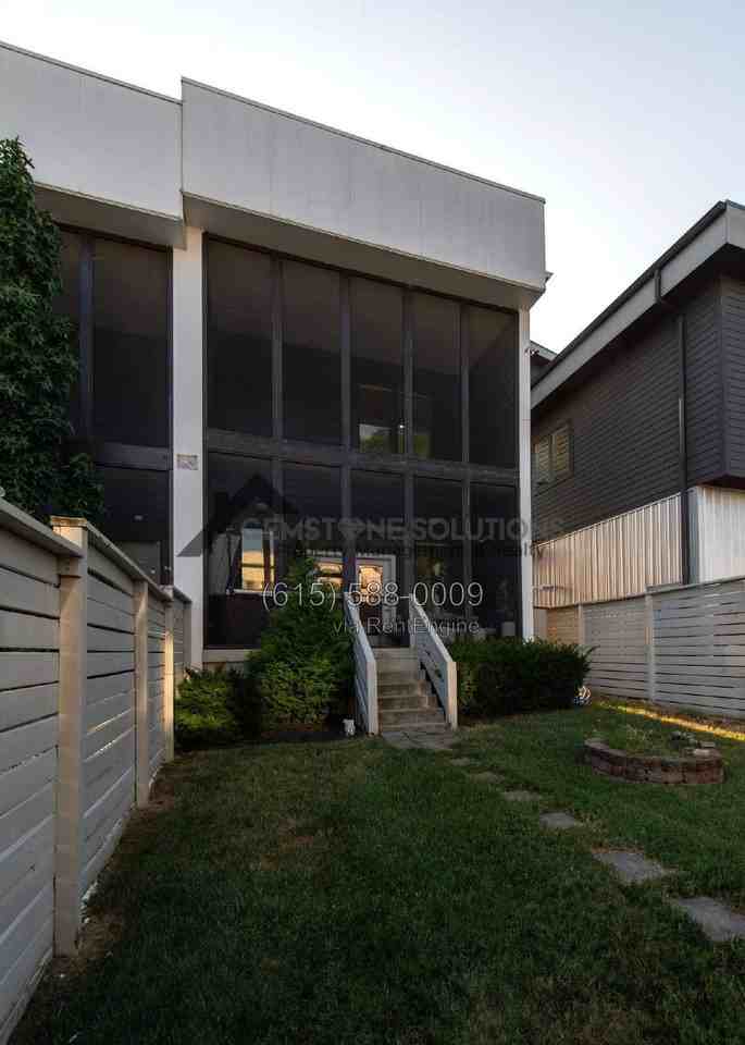 420B 37th Ave N - Photo 4 of 27
