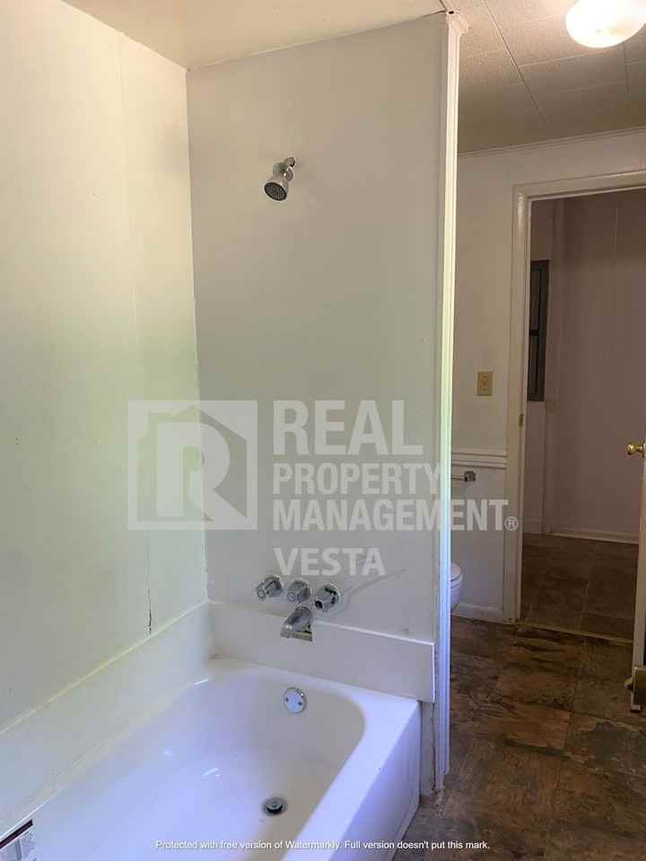 612 Cedarwood Dr - Photo 7 of 12