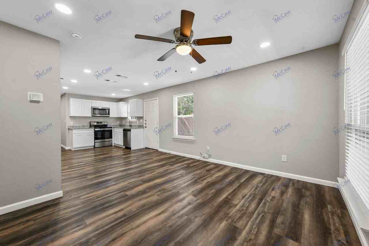 417 High School Ln - Photo 2 of 18