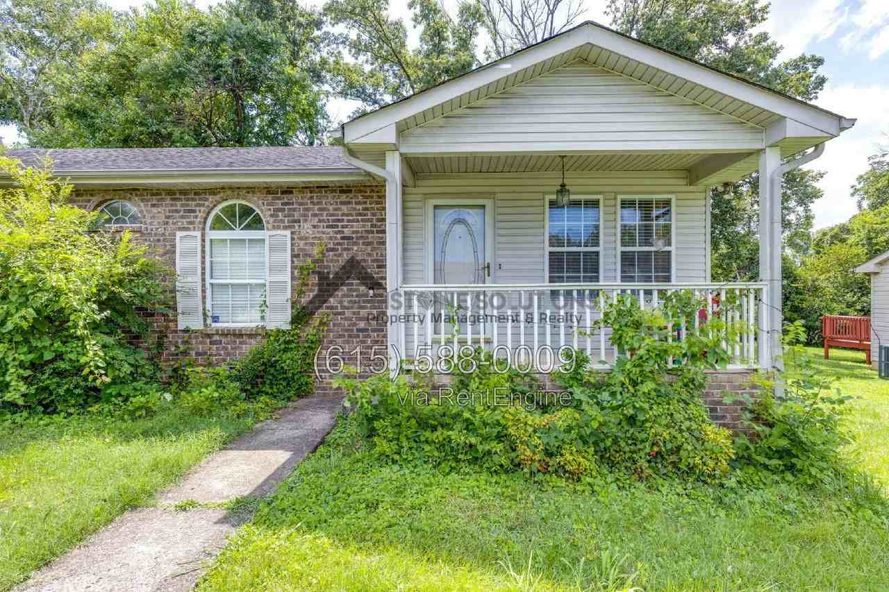 2604 Vista Ln - Photo 2 of 8
