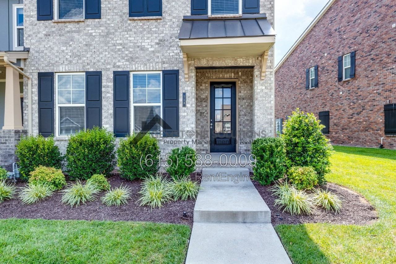 714 Hahn Ct - Photo 4 of 50