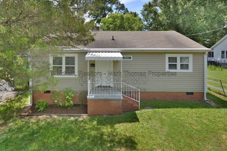 2405 Albany St - Photo 2 of 26