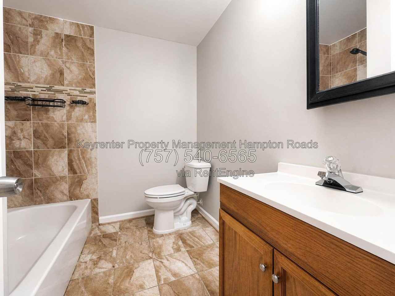 711 Marcus St - Photo 5 of 24