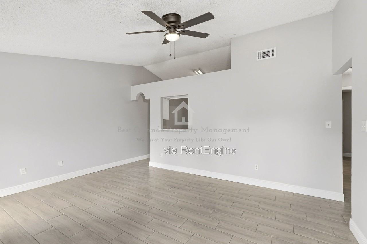 1950 Bonneville Dr #1 - Photo 4 of 26