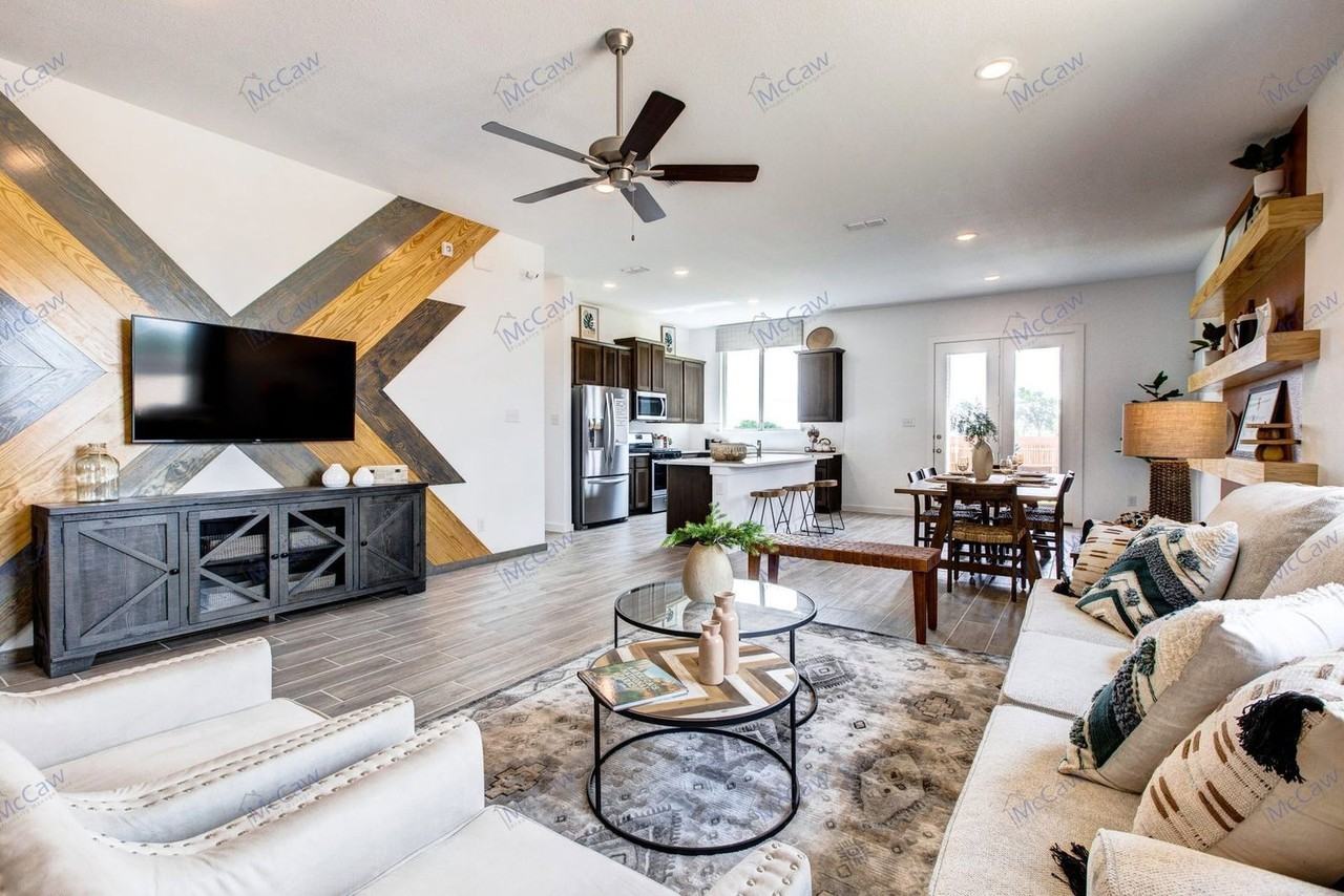 620 Godley Rnch - Photo 4 of 12