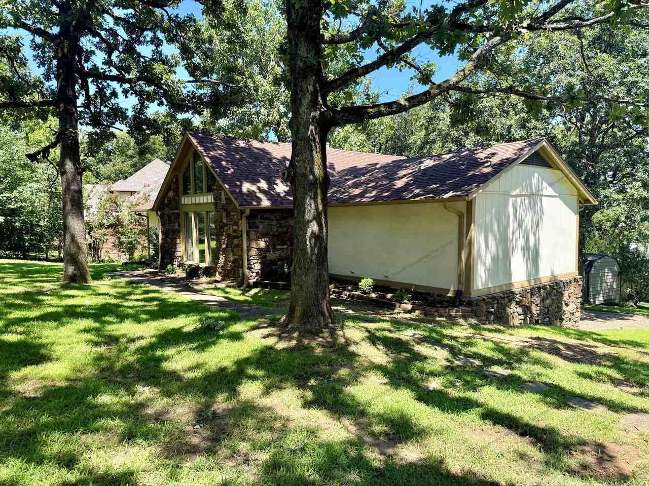 602 Azure Hills Dr - Photo 2 of 43