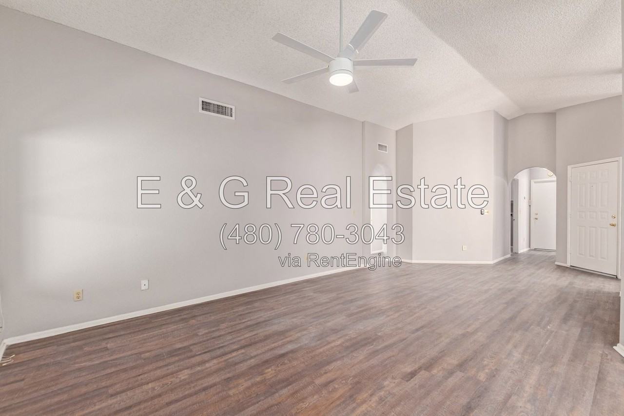 8651 N 107th Dr - Photo 4 of 28